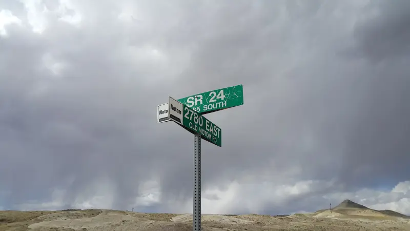 Scenic 24번 road의 표지판